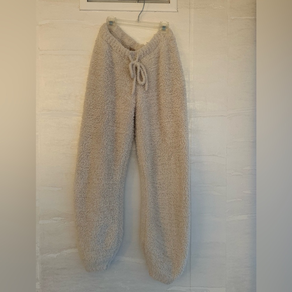 H&M Women’s Cream Fleece Joggers, Pajamas, Loungewear, Soft & Warm, Cozy